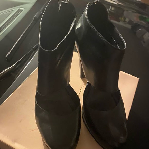 Loeffler Randall Yvette bootie size 9 - Picture 6 of 8